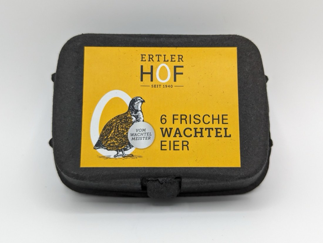 Packung mit sechs frischen Wachteleiern vom Ertler Hof